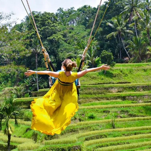 How We Saved To Travel The World: 9 Tips to Financially&nbsp;Prepare